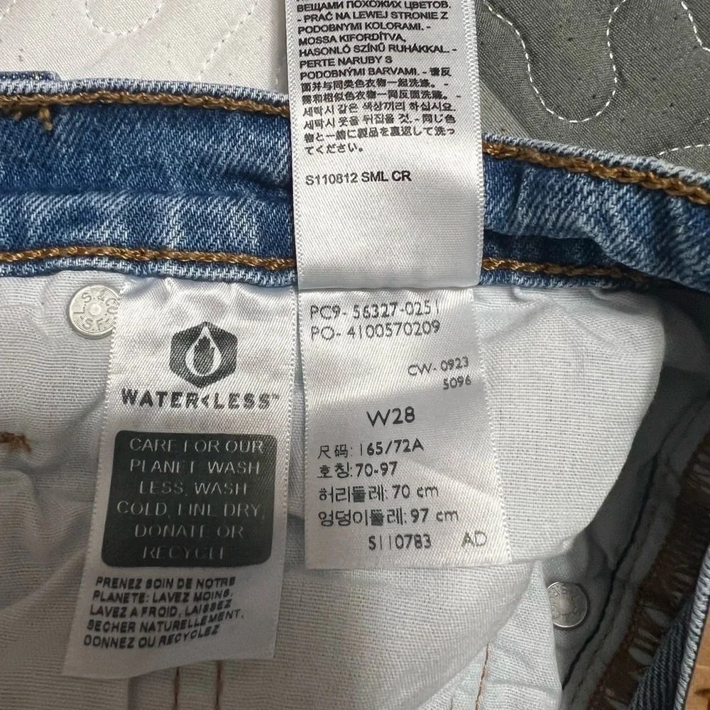 Levi’s 501® ORIGINAL WOMEN'S SHORTS 28 / 6 has special red tag - Picture 10 of 11